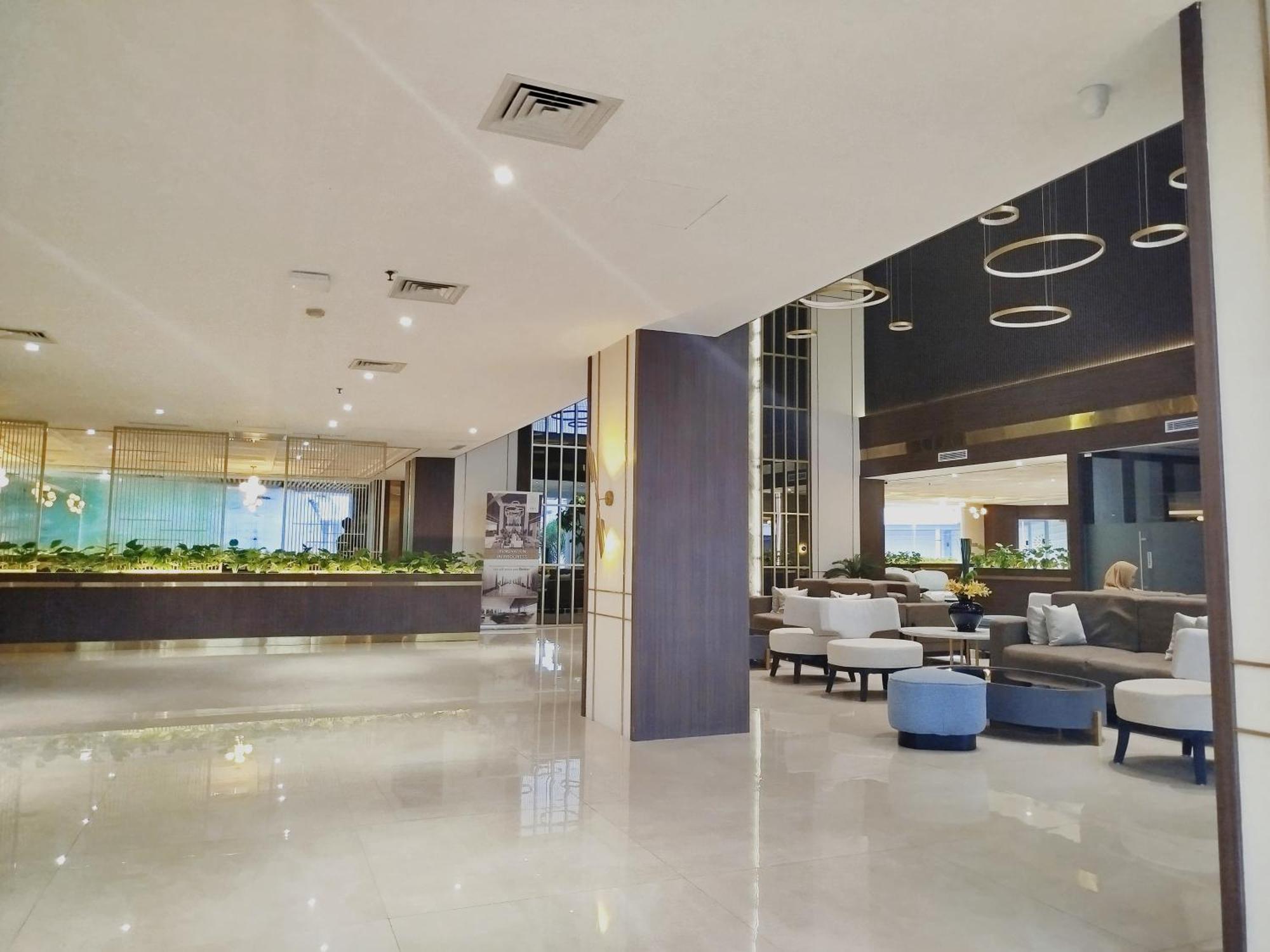 The Sun Hotel Sidoarjo Εξωτερικό φωτογραφία
